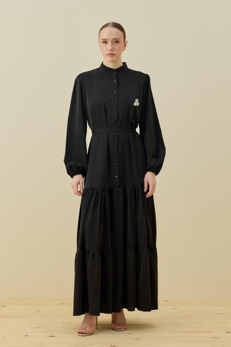 Broşlu Elbise-Siyah 